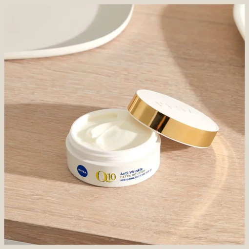 Nivea Visage Q10 + Antirimpel crème 50ml Dag sfeer3