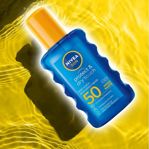 Nivea Sun Protect en Dry Touch Transparante Zonnebrand Spray SPF50 200ml - sfeer