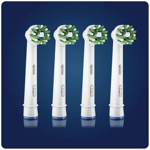 Oral-B CrossAction CleanMaximiser Technologie 4-Pack