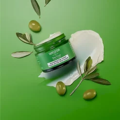 WELEDA Skin Food - Voedende Dagcrème - 40ml - 100% natuurlijk sfeerfoto met olijf
