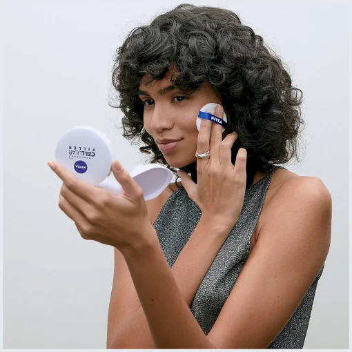 NIVEA Hyaluron Cellular Filler 3in1 Care Cushion - Medium model