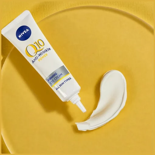 Nivea Q10 Power Oogcontourcrème 15ml smeren