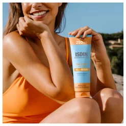 ISDIN Fotoprotector Gel Cream Wet Skin SPF50 250ml 15 ISDIN Fotoprotector Gel Cream Wet Skin SPF50 250ml