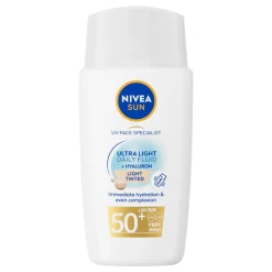 NIVEA SUN UV Face Ultra Light SPF50 Light Tinted Wintersport Ski Zonnebrandcrème 40ml